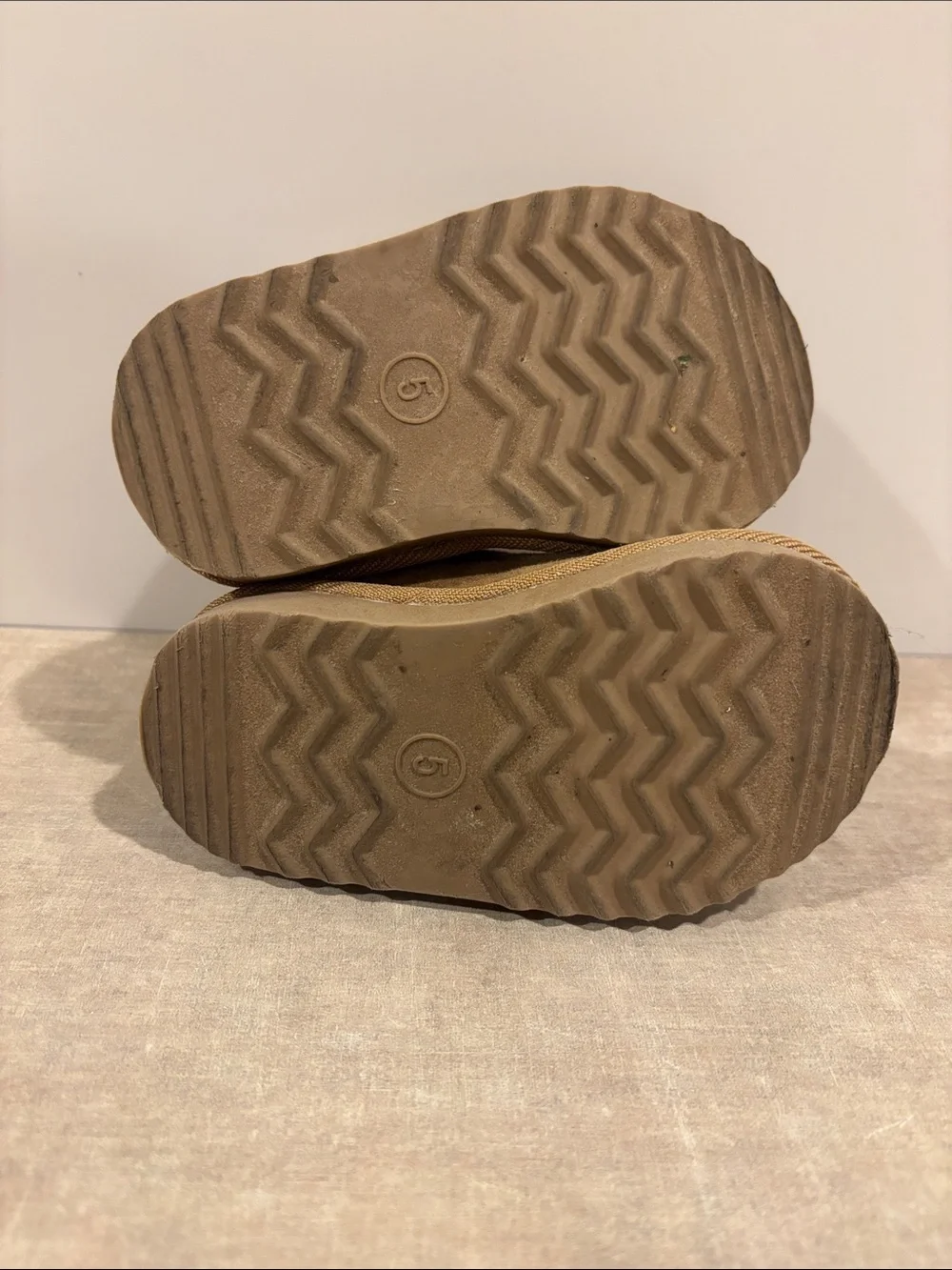 Source Unknown Kids Brown Faux-Suede Slip-On Slippers